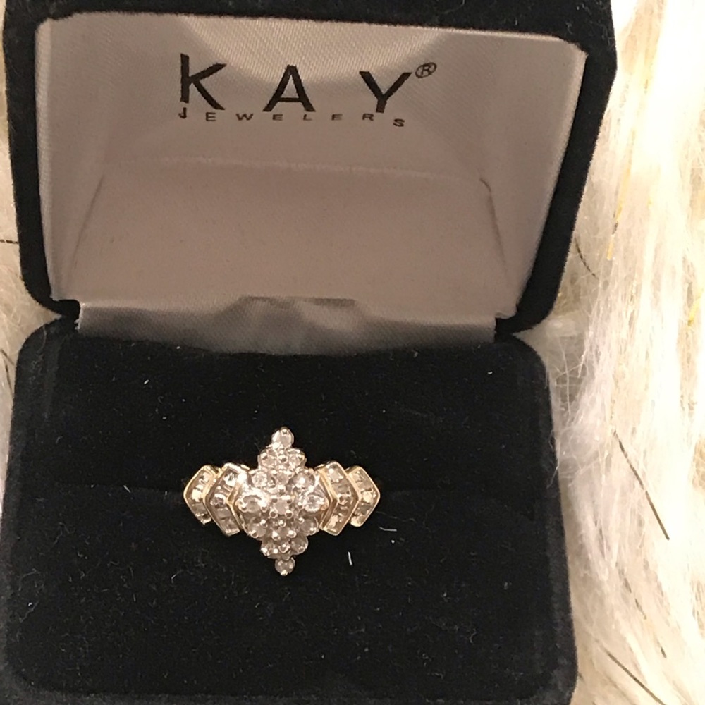 14k Solid Gold Diamond Cluster Ring